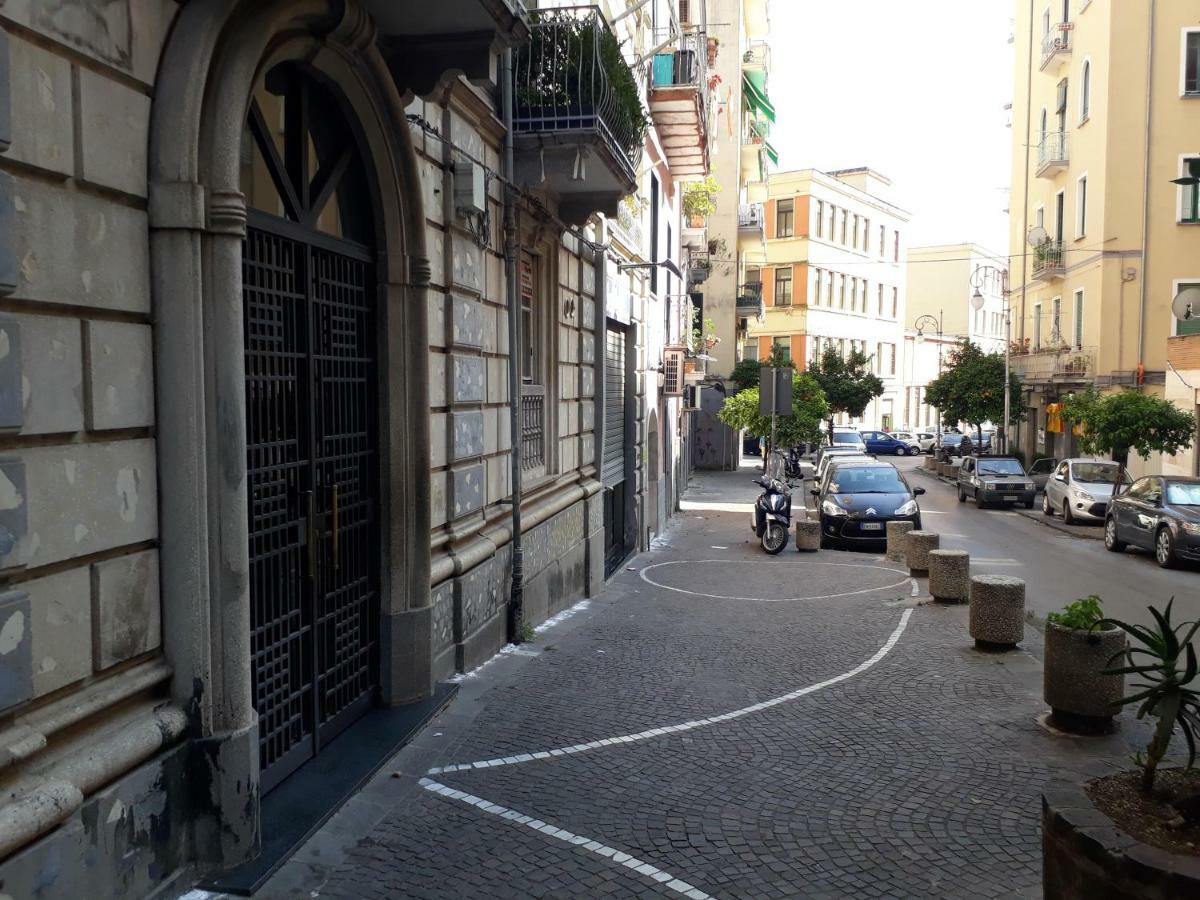 Casa Vacanze Basso Salerno Esterno foto